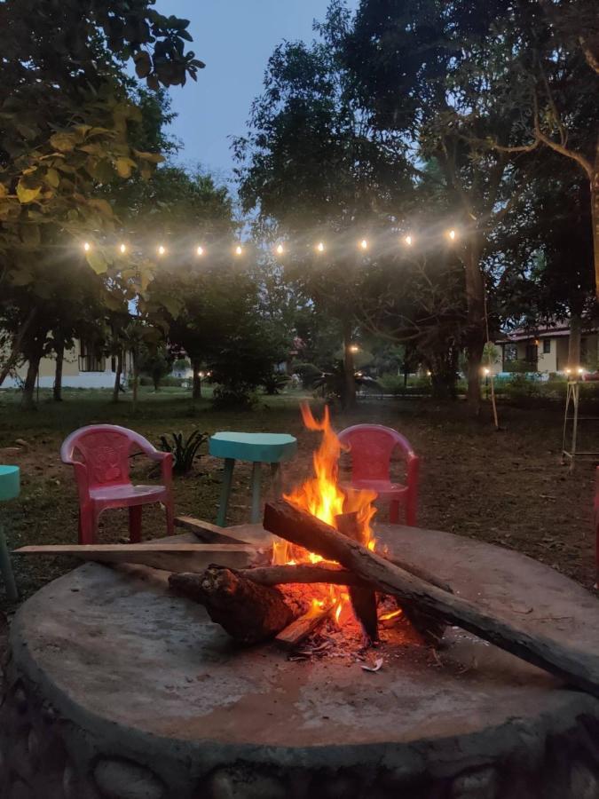 Bardia Forest Resort Bardiya Exterior foto